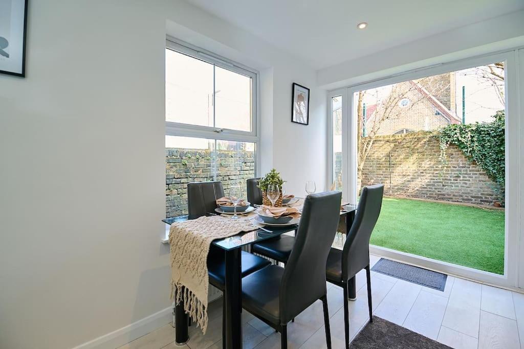 Fabulous 3 Bed Nw London Apartment With Private Garden 외부 사진