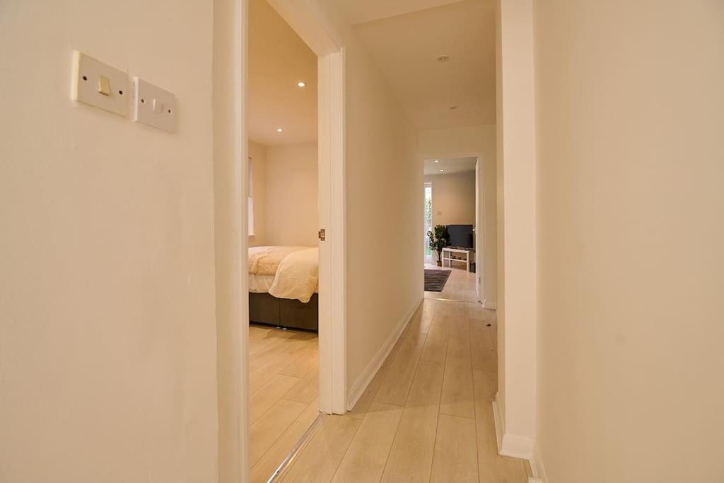 Fabulous 3 Bed Nw London Apartment With Private Garden 외부 사진