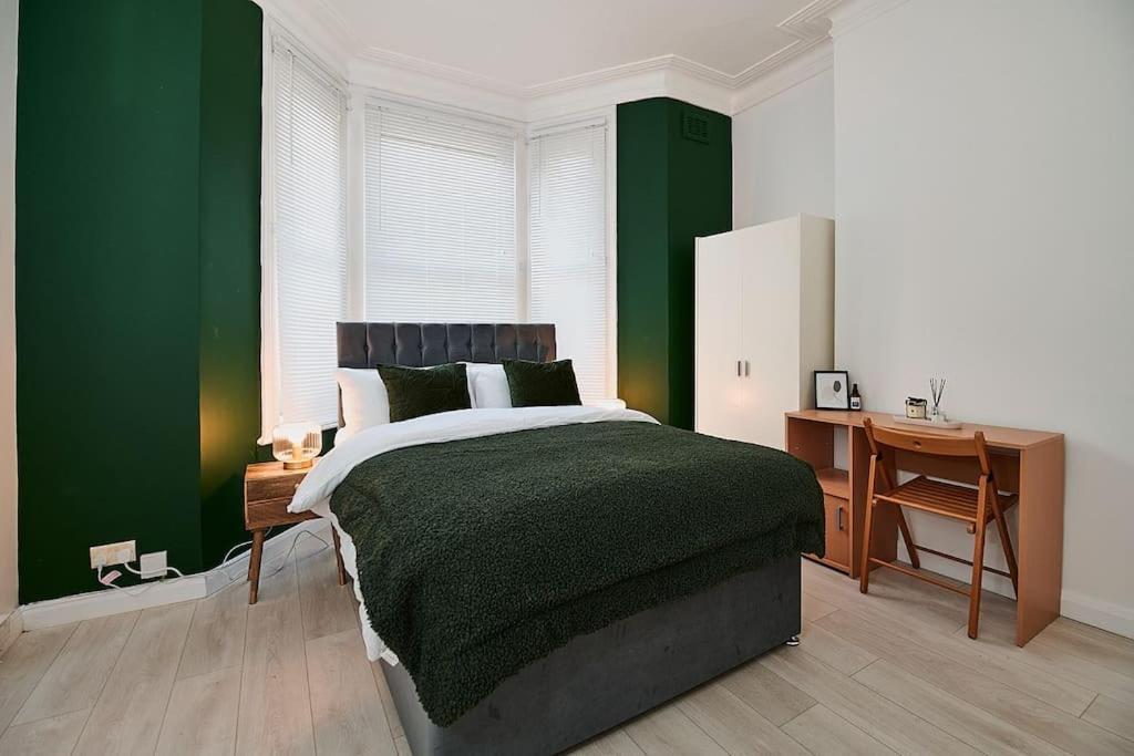 Fabulous 3 Bed Nw London Apartment With Private Garden 외부 사진